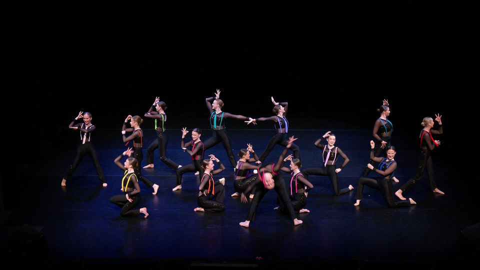 Jazz Modern Large Groups Senior - 3 Firefly